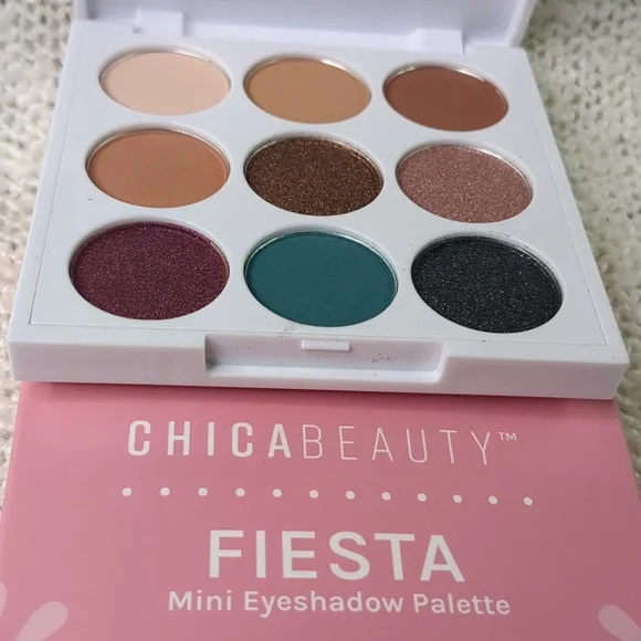 Chica Beauty FIESTA Mini-9 Eyeshadow Palette, 6.0g/0.21oz - Picture 9 of 14